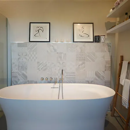 Tenuta Marino - Con Piscina Privata Tra I Vigneti Delle Marche *